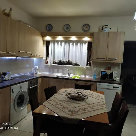 Giota's House Apartmán